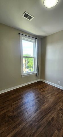 2032 N Kostner Avenue 3, Chicago, IL 60639