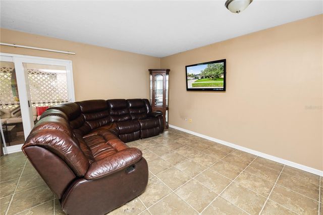 4820 PRESIDENTIAL STREET, Seffner, FL 33584