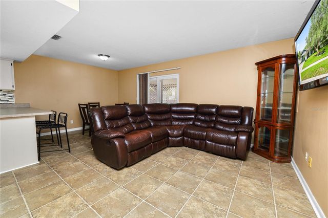 4820 PRESIDENTIAL STREET, Seffner, FL 33584