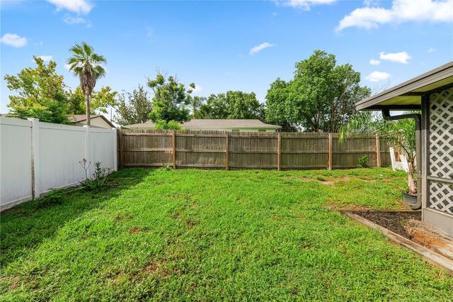 4820 PRESIDENTIAL STREET, Seffner, FL 33584