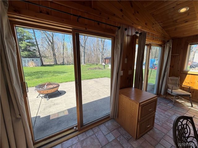 72 Fieldstone Drive, Grand Island, NY 14072