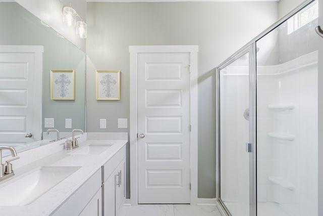 9016 Gant Dr, White House, TN 37188