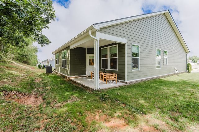 9016 Gant Dr, White House, TN 37188