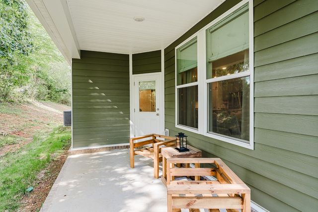 9016 Gant Dr, White House, TN 37188