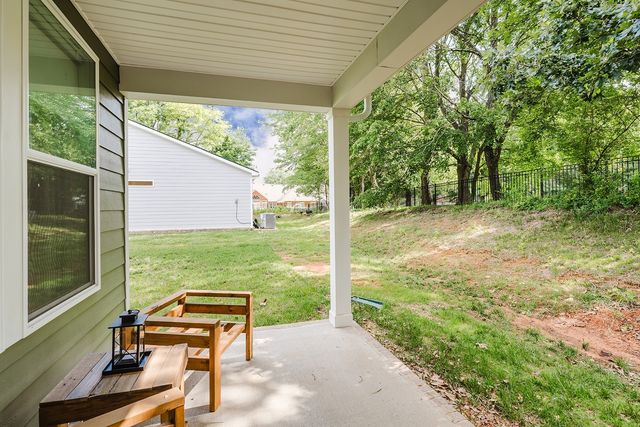 9016 Gant Dr, White House, TN 37188