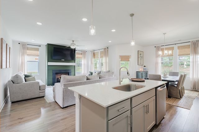 9016 Gant Dr, White House, TN 37188