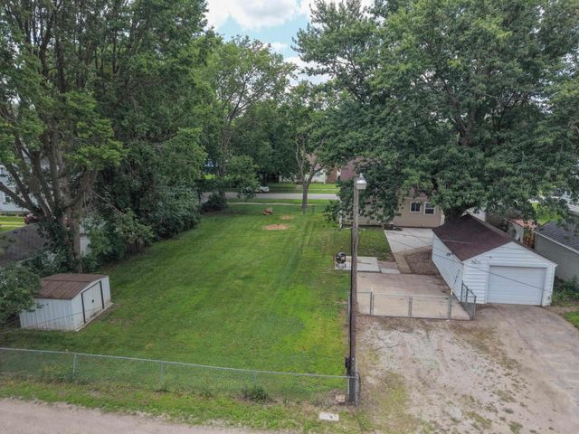 314 Leonard Avenue, Waterloo, IA 50703