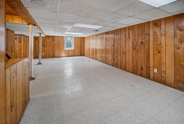 314 Leonard Avenue, Waterloo, IA 50703