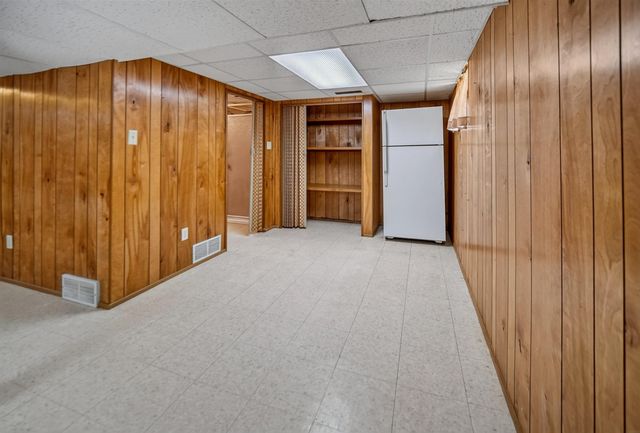 314 Leonard Avenue, Waterloo, IA 50703