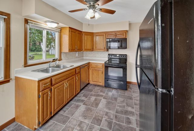 314 Leonard Avenue, Waterloo, IA 50703
