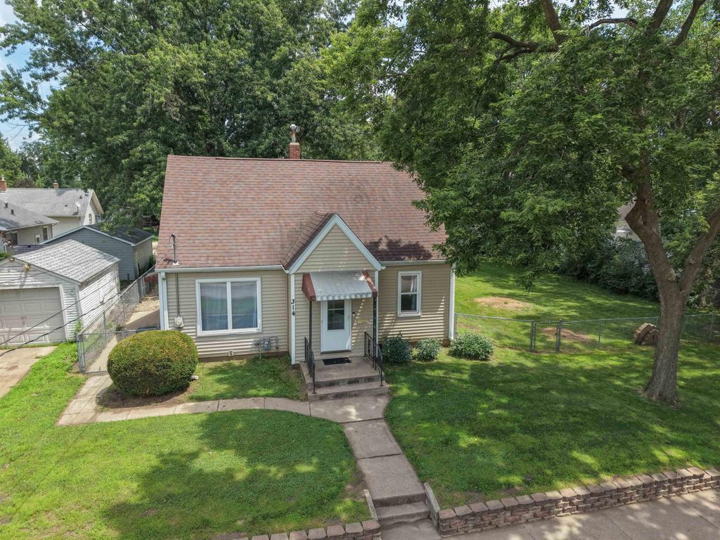 314 Leonard Avenue, Waterloo, IA 50703