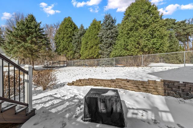 13898 56th Street N, Stillwater, MN 55082