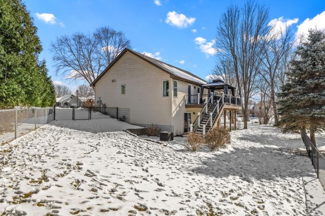 13898 56th Street N, Stillwater, MN 55082