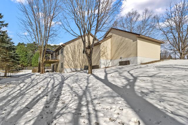 13898 56th Street N, Stillwater, MN 55082