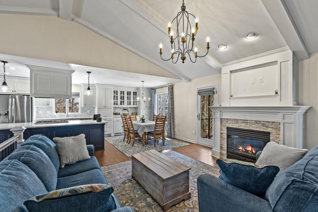 13898 56th Street N, Stillwater, MN 55082