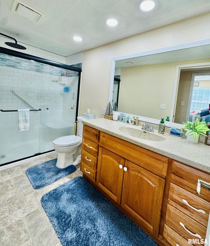 2817 N HARPER Terrace, Peoria, IL 61604