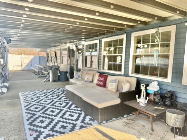 2817 N HARPER Terrace, Peoria, IL 61604