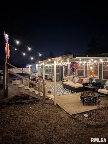 2817 N HARPER Terrace, Peoria, IL 61604