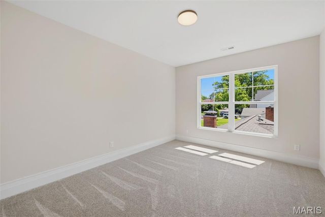 140 W Sarah Avenue, Kirkwood, MO 63122