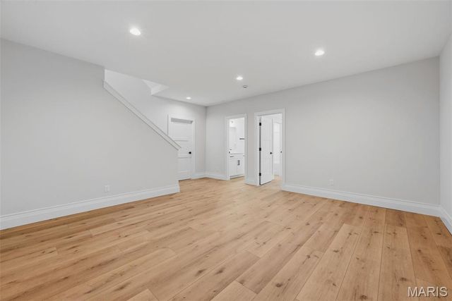 140 W Sarah Avenue, Kirkwood, MO 63122