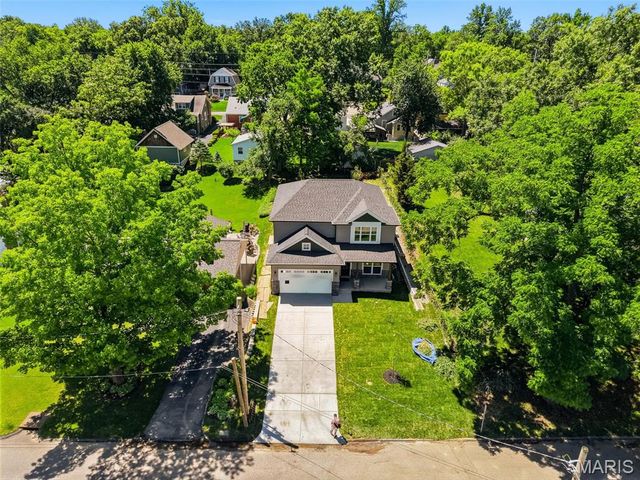 140 W Sarah Avenue, Kirkwood, MO 63122