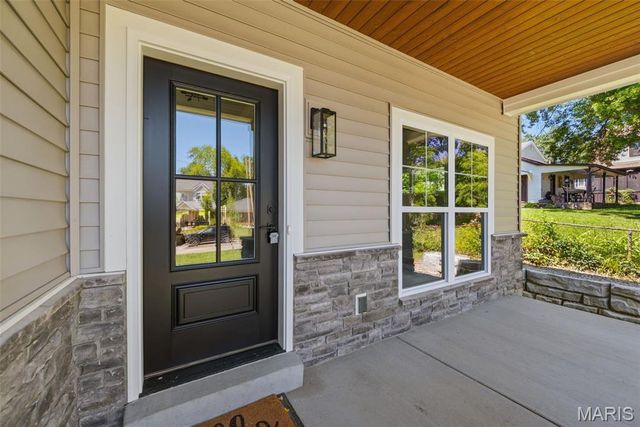 140 W Sarah Avenue, Kirkwood, MO 63122