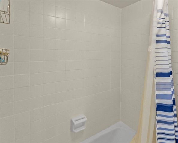 527 MIDWAY DRIVE B, Ocala, FL 34472