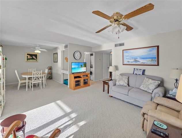 527 MIDWAY DRIVE B, Ocala, FL 34472