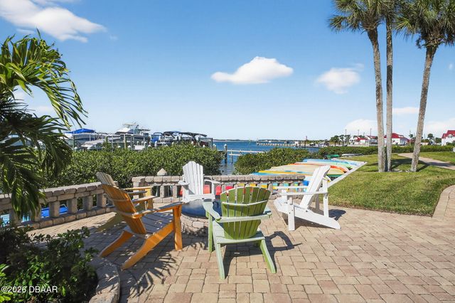 2700 N Peninsula Avenue, New Smyrna Beach, FL 32169