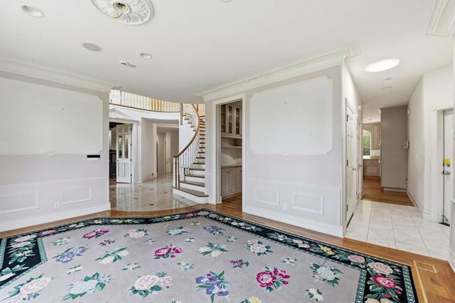 27994 Via Ventana Way, Los Altos, CA 94022