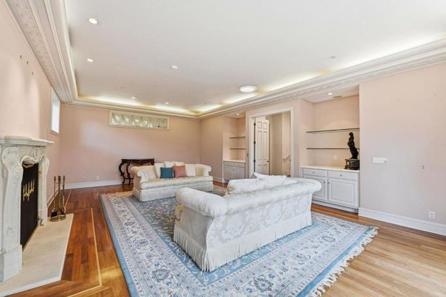 27994 Via Ventana Way, Los Altos, CA 94022