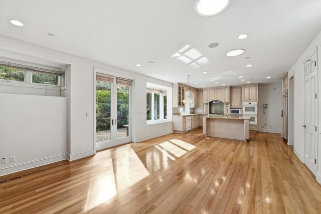 27994 Via Ventana Way, Los Altos, CA 94022