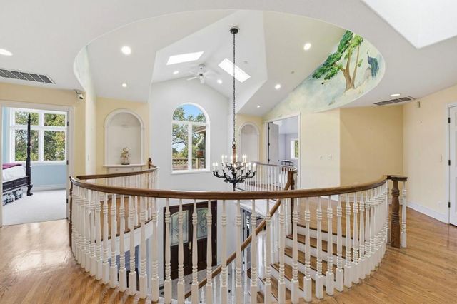 27994 Via Ventana Way, Los Altos, CA 94022