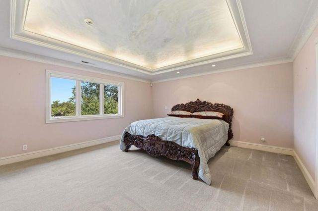 27994 Via Ventana Way, Los Altos, CA 94022