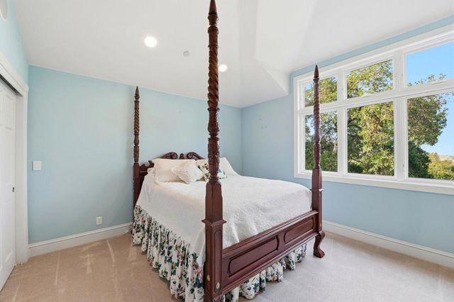 27994 Via Ventana Way, Los Altos, CA 94022