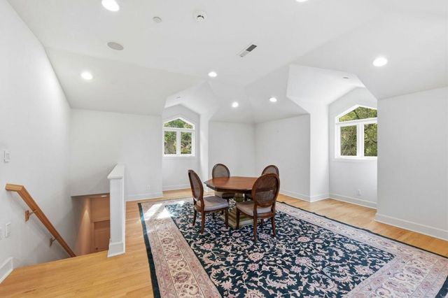 27994 Via Ventana Way, Los Altos, CA 94022