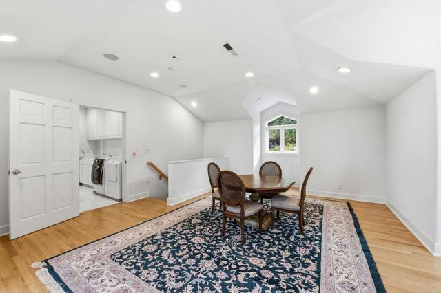 27994 Via Ventana Way, Los Altos, CA 94022