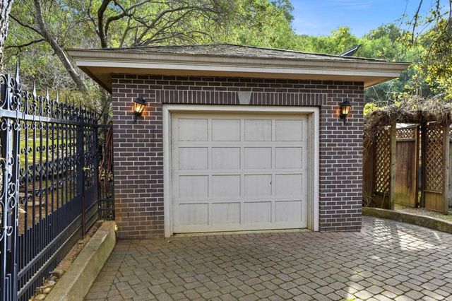 27994 Via Ventana Way, Los Altos, CA 94022