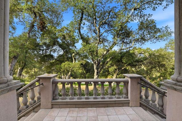 27994 Via Ventana Way, Los Altos, CA 94022