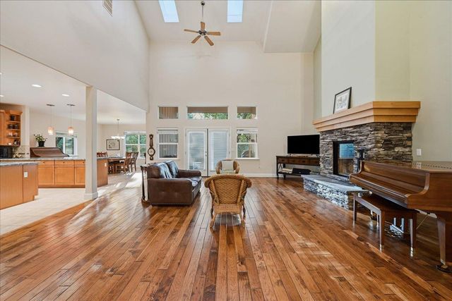 17467 Norlene Way, Grass Valley, CA 95949