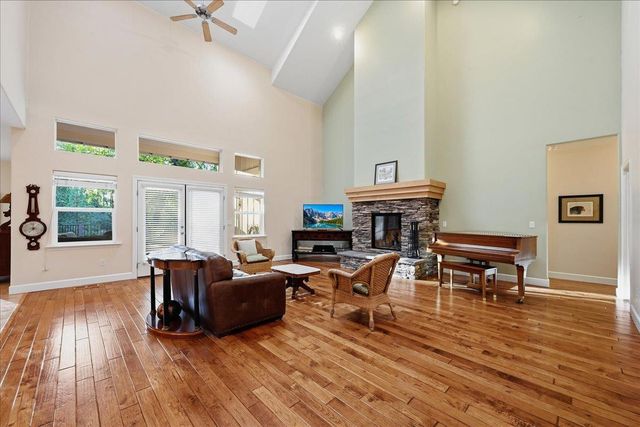 17467 Norlene Way, Grass Valley, CA 95949