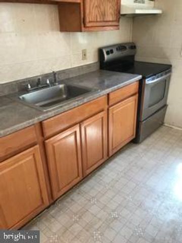 428 S CHAPEL GATE LN, Baltimore, MD 21229