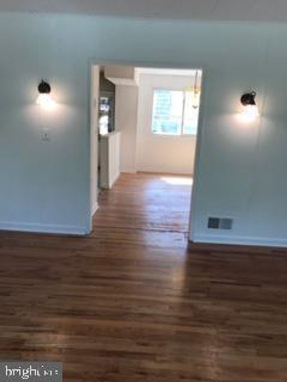 428 S CHAPEL GATE LN, Baltimore, MD 21229