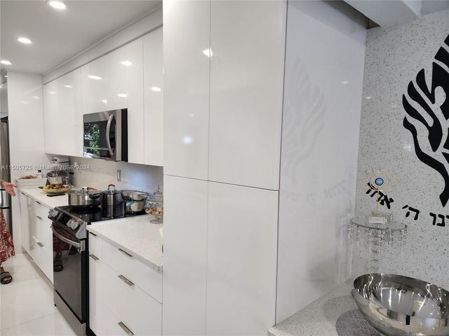 3301 Simms St 12B, Hollywood, FL 33021