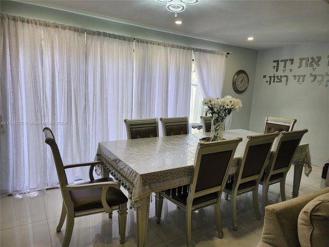 3301 Simms St 12B, Hollywood, FL 33021