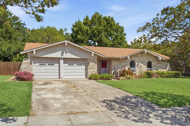 2015 Inverness Drive, Carrollton, TX 75007