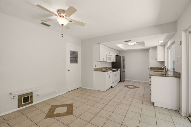 2015 Inverness Drive, Carrollton, TX 75007