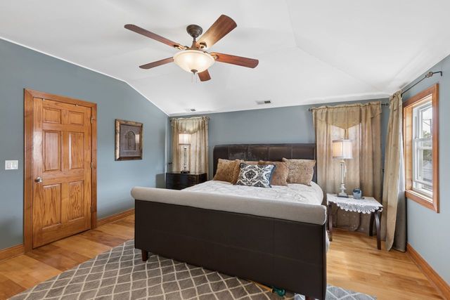 3328 N Plainfield Avenue, Chicago, IL 60634