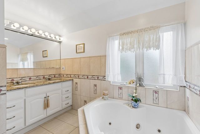 3328 N Plainfield Avenue, Chicago, IL 60634
