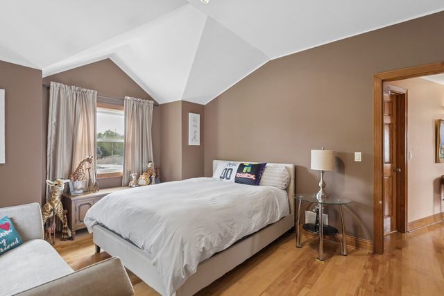 3328 N Plainfield Avenue, Chicago, IL 60634